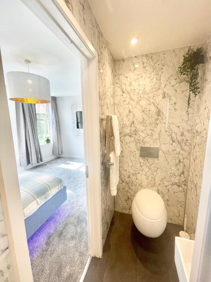 Cloud9 Guest House - By Coastline Retreats - Newly Renovated, Beautiful Ensuite Rooms Near Seafront In Town Centre, Netflix, Superfast Wifi, Communal Kitchen บอร์นมัธ ภายนอก รูปภาพ